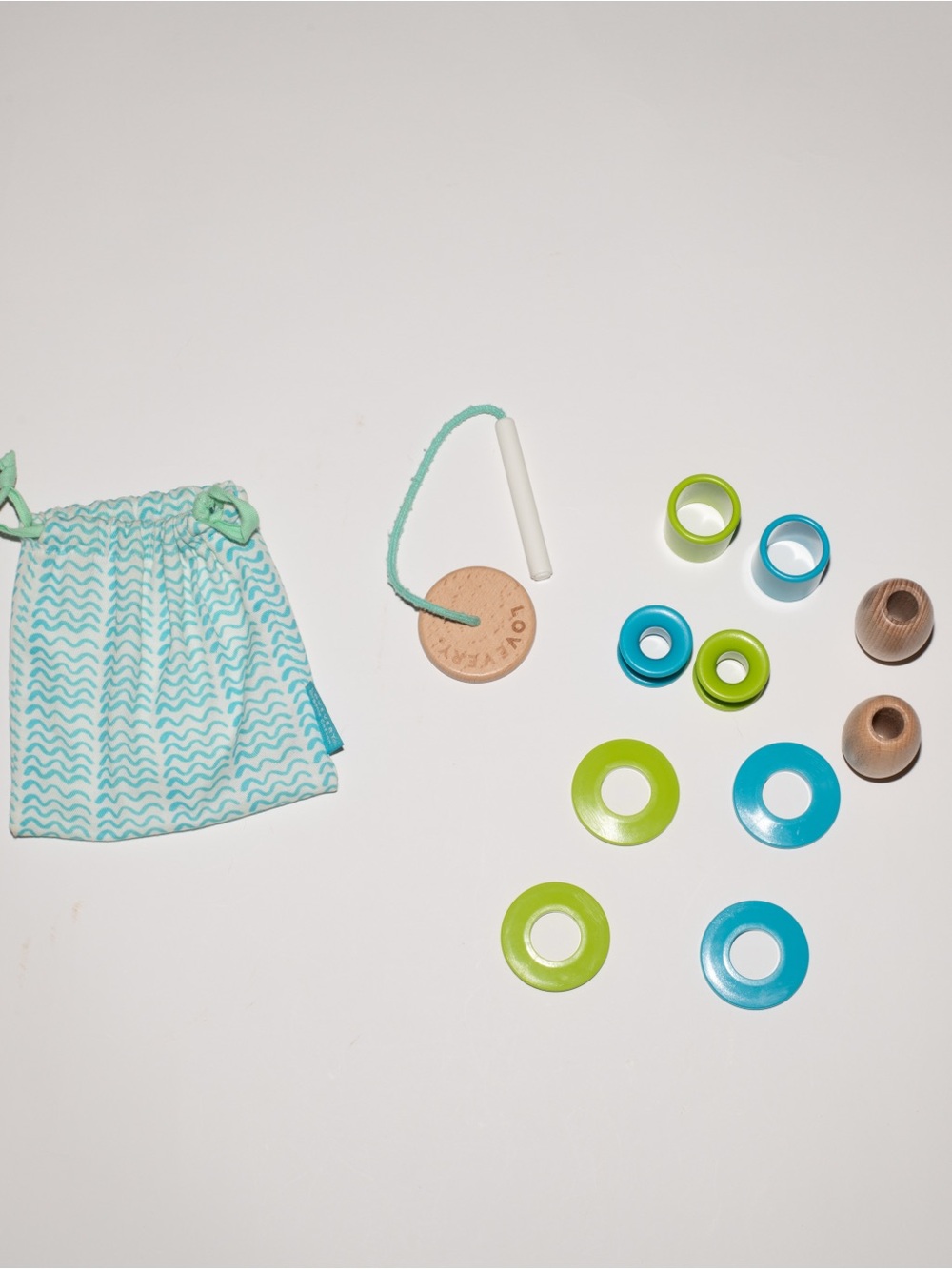 Lovevery Threadable Bead Kit (Adventurer Play Kit Item)